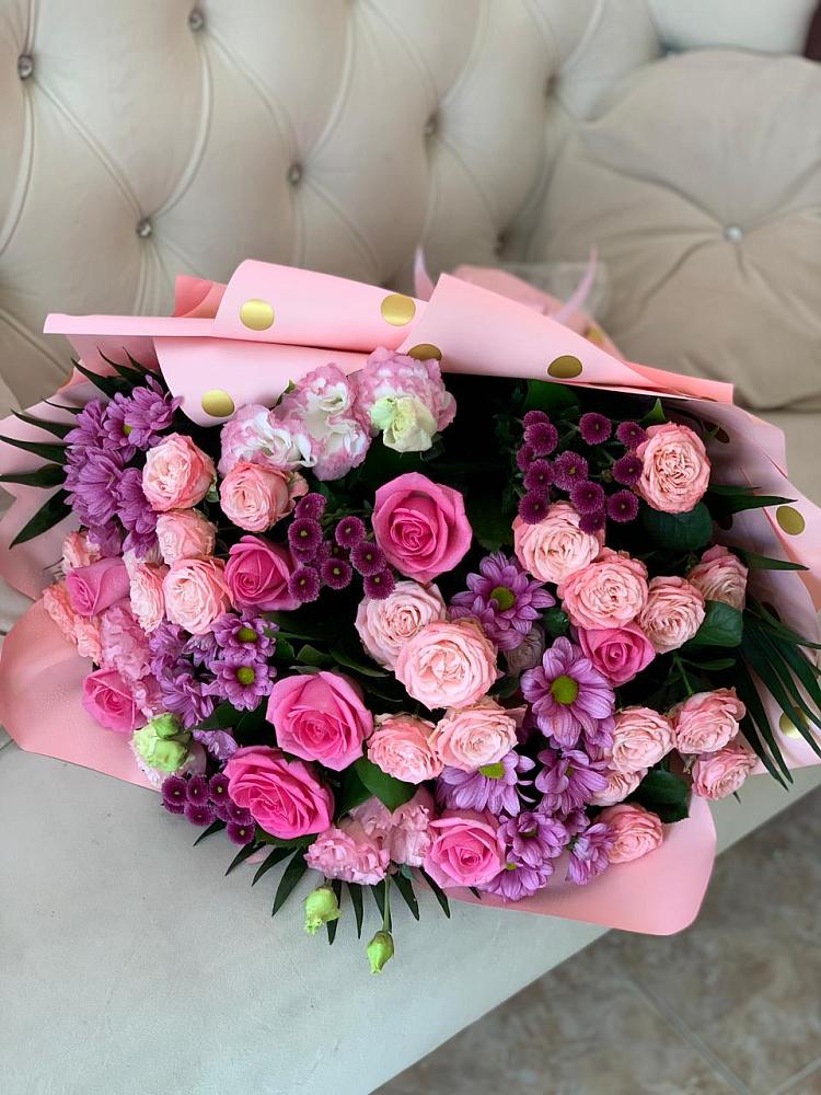 Букет цветов из: Хризантемы, Розы и Лизиантусы в Ярково Новосибирской области