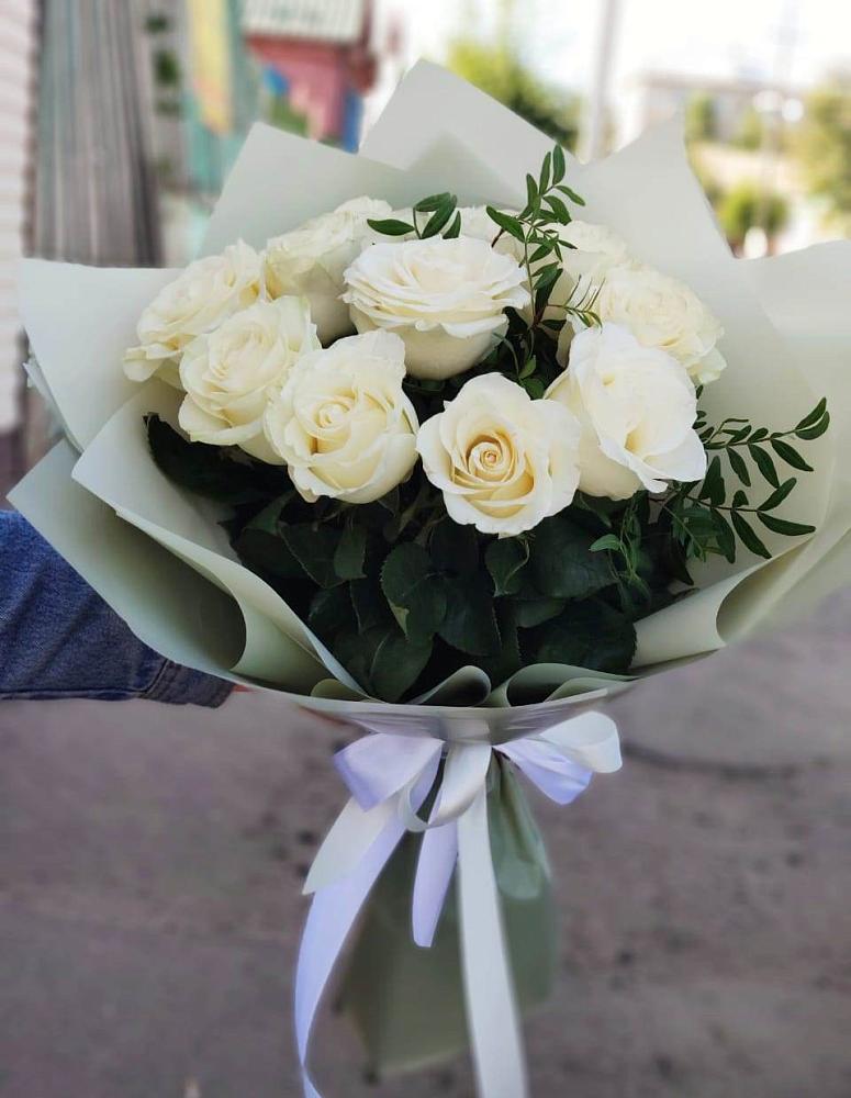 Букет Белые розы Проуд в Ярково Новосибирской области