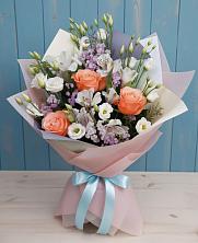 Букет цветов из:  Лизиантусы, Розы, Альстромерии и Гипсофила в Ярково Новосибирской области