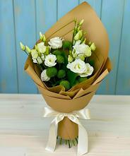 Букет цветов из:  Хризантемы и Лизиантусы #REPLACE_PRED# Ярково Новосибирской области