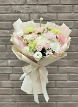 Букет цветов из:  Гвоздики, Розы, Лизиантусы и Хризантемы #REPLACE_PRED# Ярково Новосибирской области