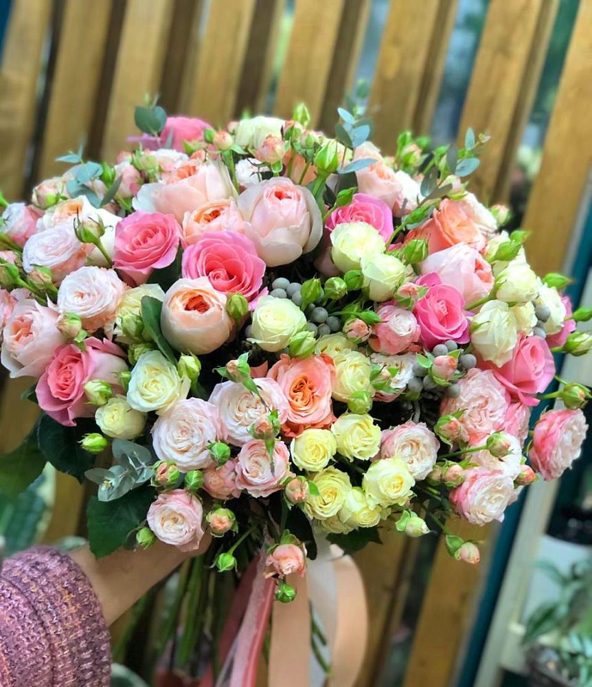 Букет цветов из: Розы в Ярково Новосибирской области