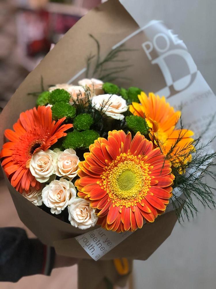 Букет цветов из: Герберы, Хризантемы и Розы в Ярково Новосибирской области