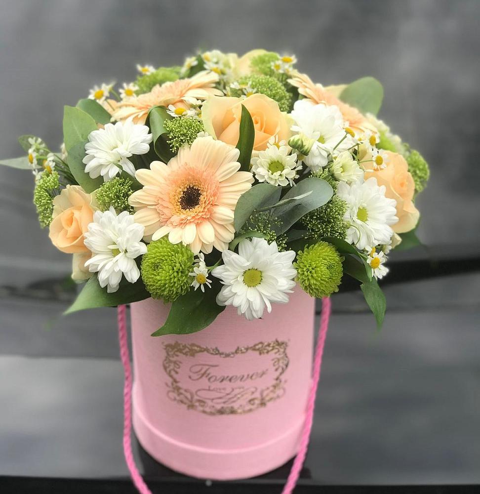 Цветочная композиция из Розы, Герберы и Хризантемы в шляпной коробке в Ярково Новосибирской области