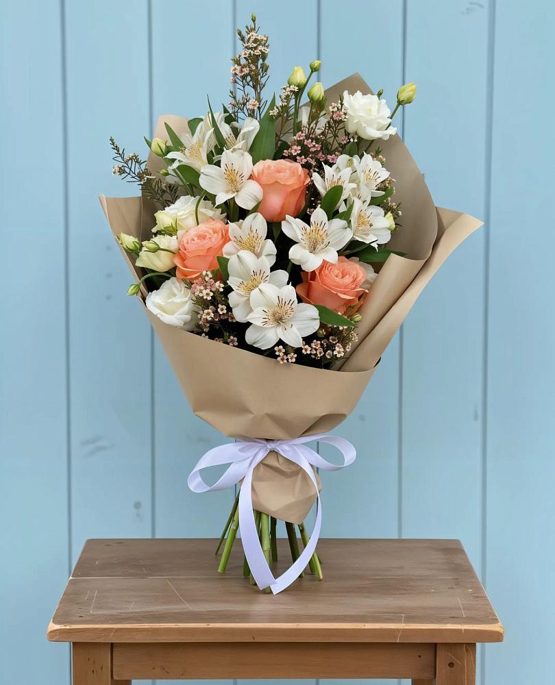 Букет цветов из: Альстромерии, Лизиантусы, Розы и Хризантемы в Ярково Новосибирской области