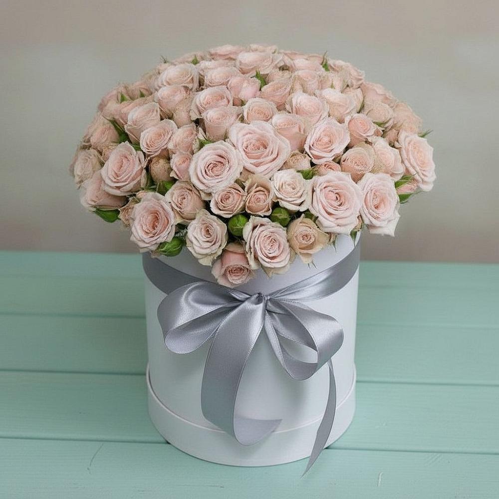 Цветочная композиция из Розы в шляпной коробке в Ярково Новосибирской области